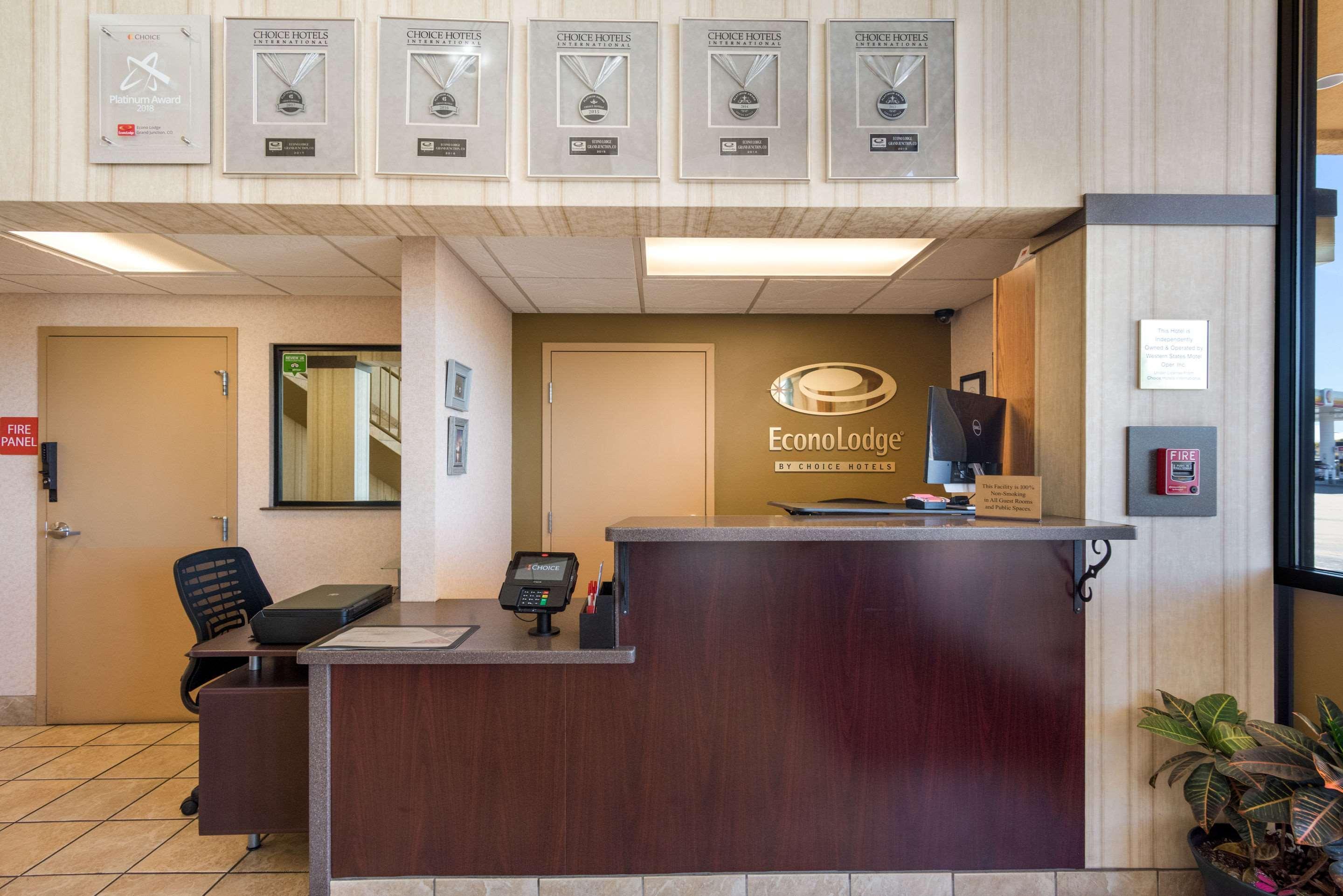 Econo Lodge Гранд Джанкшен Экстерьер фото